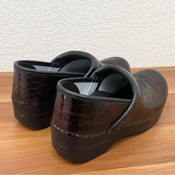 DANSKO Professional Clogs Brown Croc Patent Leather Nurse Shoes Size 38 7.5-8 US - Picture 6 of 16